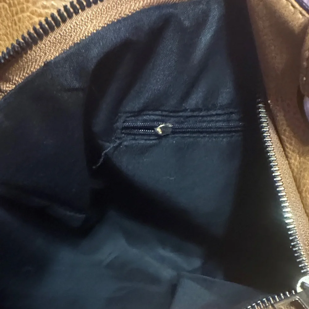 Hey friends, I've gone down to $5. I need te room for my spring/ summer inventor - Picture 5 of 7